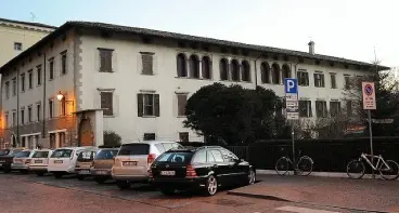 Rovereto, l'ex catasto è abbandonato