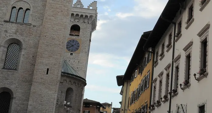 Torre, dopo il rogo l’accesso torna in forse