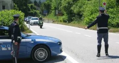 Fuga a folle velocità: arrestato