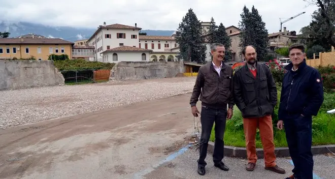Spianati gli ex magazzini in arrivo 140 parcheggi