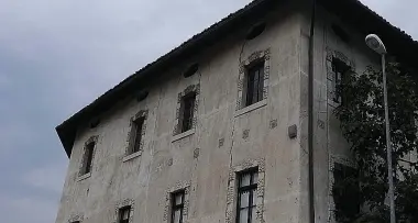 Guerra per l'eredità di Ines Fedrizzi
