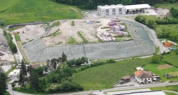 Rifiuti, l’appalto lievita di un milione