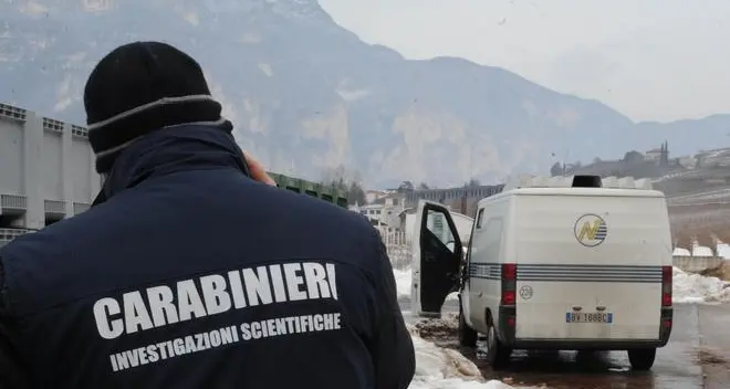 Rapina al portavalori, due latitanti si costituiscono