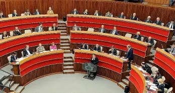 Consiglio, «lotta» all'ostruzionismo