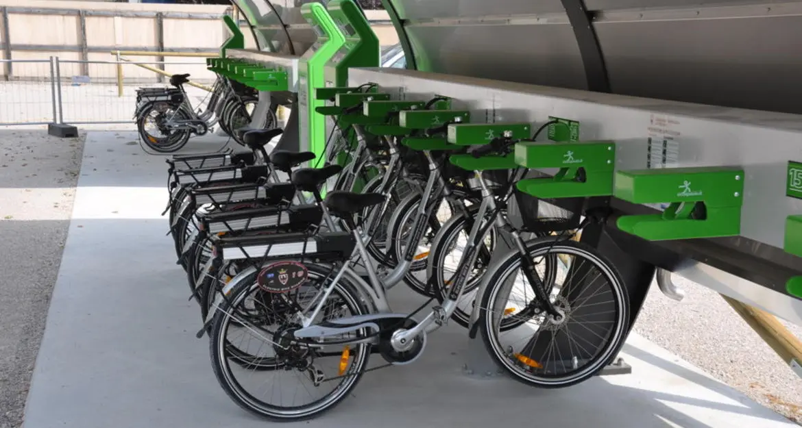 Arriva la app per pagare le bici elettriche con carta di credito