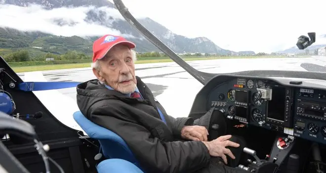Festeggia i 99 anni volando sopra Trento