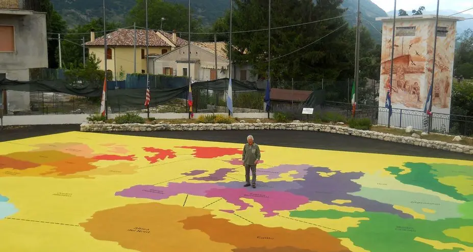 Parla trentino il «Risiko» più grande del mondo