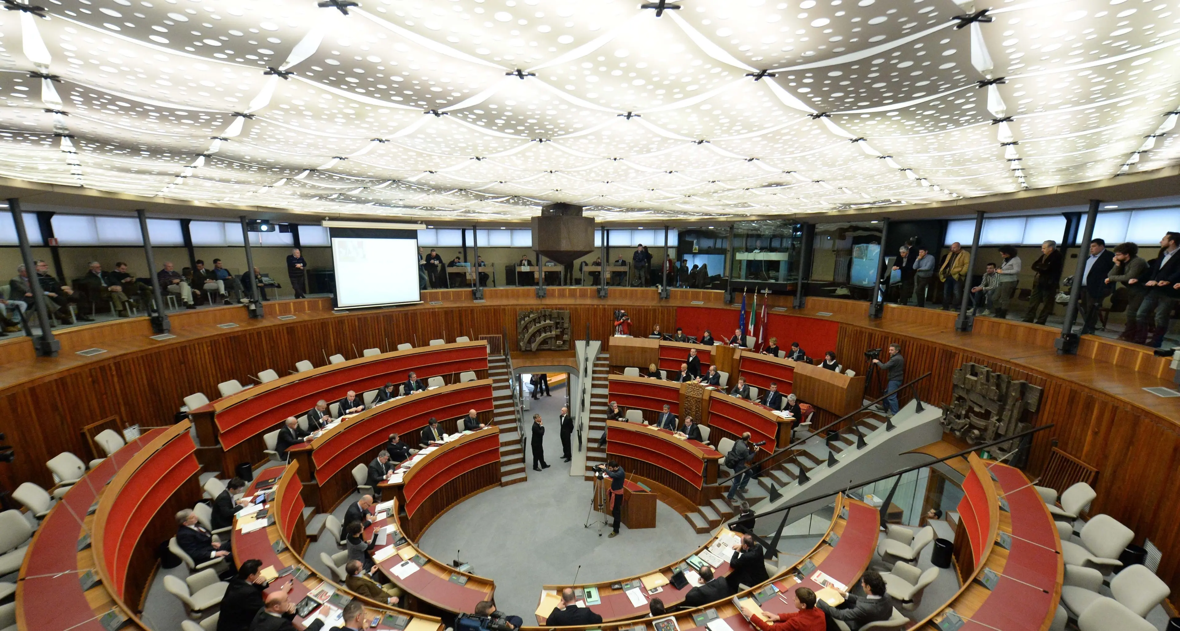 Consiglio provinciale, cura dimagrante: nel 2013 è costato 470 mila euro in meno