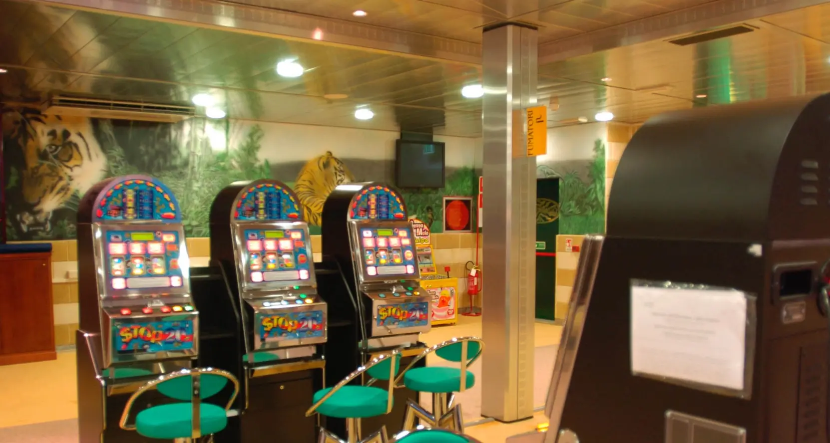 Slot, Confcommercio contro Provincia