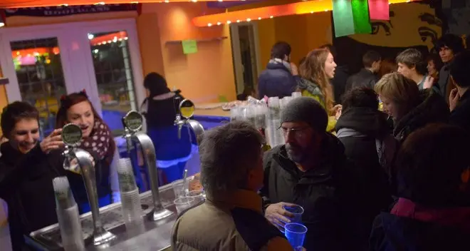 «Bruno», folla per la nuova sede