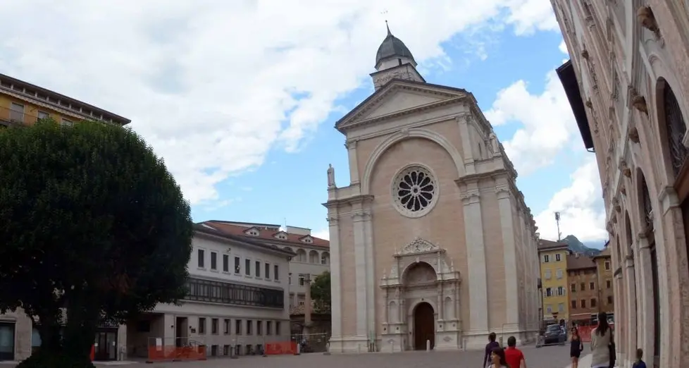 Atto vandalico all’interno della Chiesa di Santa Maria