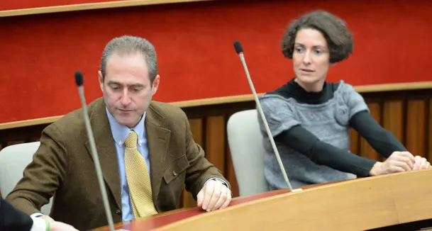 Il M5s si taglia i rimborsi e incalza gli altri partiti