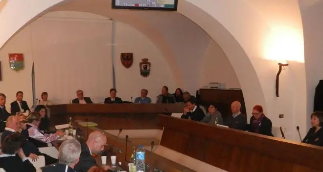 Corradi alle strette in aula: «Mi sono sbagliato»