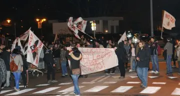 No Tav con le tende in piazza Duomo