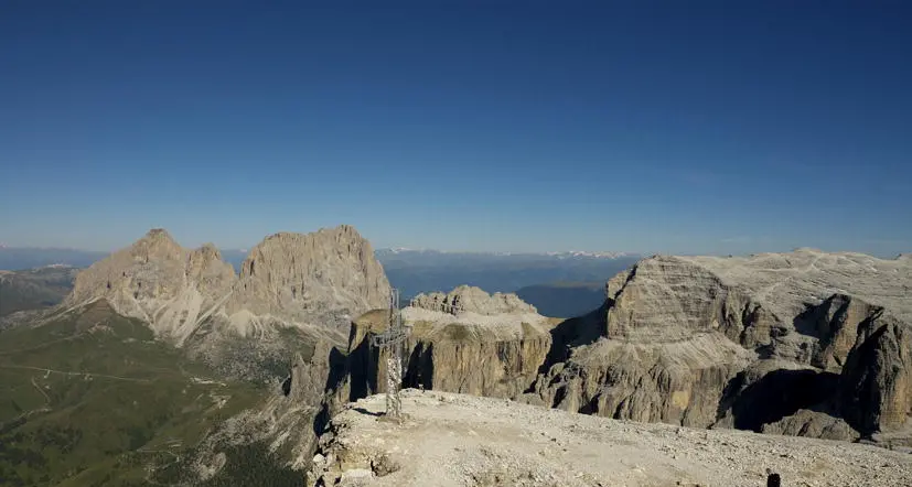Sass Pordoi, crolla un pezzo di parete