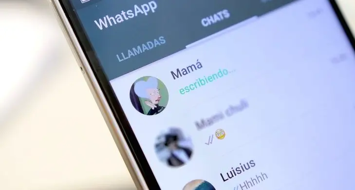 Mette in chat il video hard dell’amica