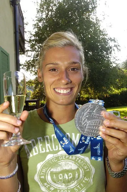 Auguri a Francesca Dallapè: che festa su twitter!