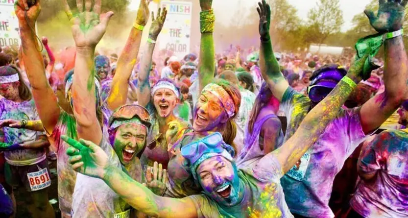 Color Run, ci sono i Tiromancino. Più di diecimila i partecipanti