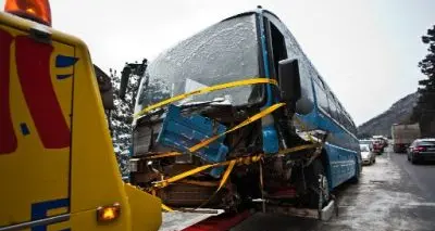 Trento: scontro auto-pullman a Sarche, un morto e diversi feriti