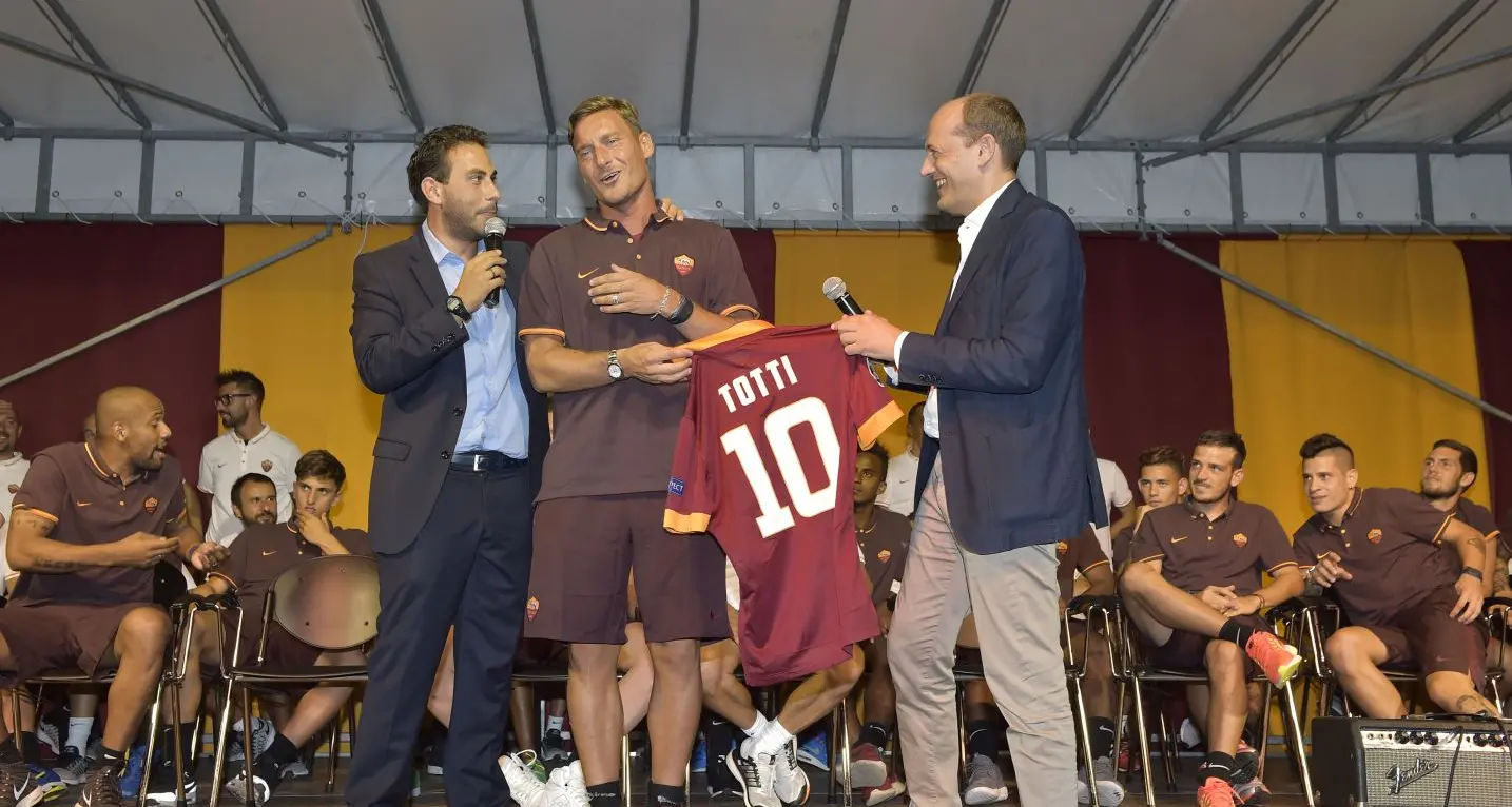 In 3.000 in piazza a Pinzolo per applaudire la Roma