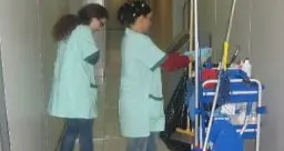 Trento, la Provincia licenzia dittadi pulizie con dipendenti islamici