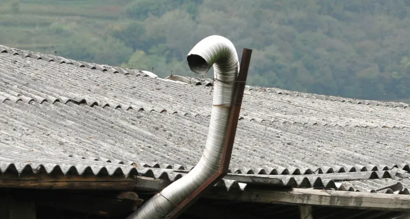 Amianto, 50 milioni per la bonifica dei tetti