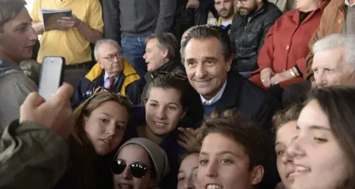 Beppe Viola, la Juventus vince sotto gli occhi di Prandelli