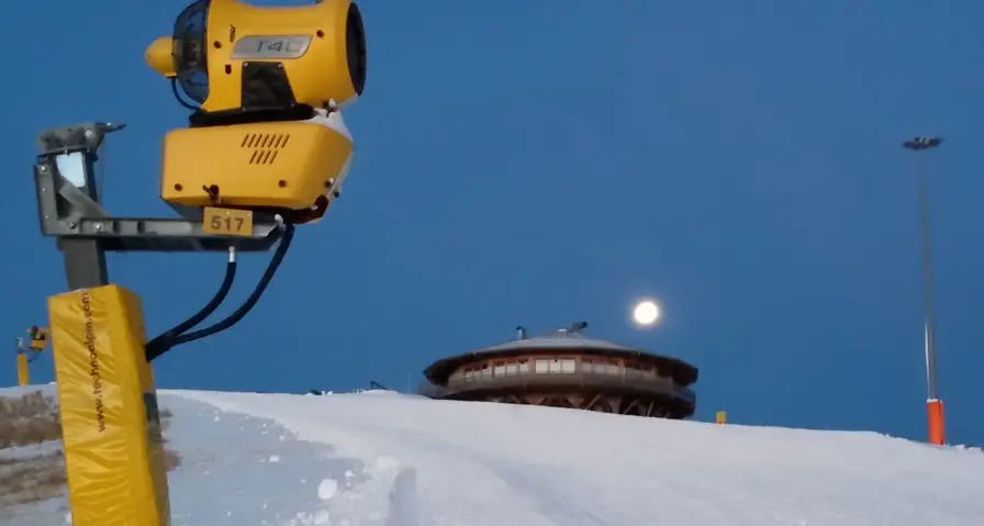 Piste imbiancate, sabato si scia a Passo Brocon