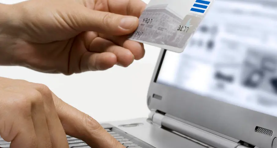 Regali di Natale on line Occhio ai furti dal conto