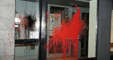 Manifestazione anarchica a Trento: cade il reato di devastazione