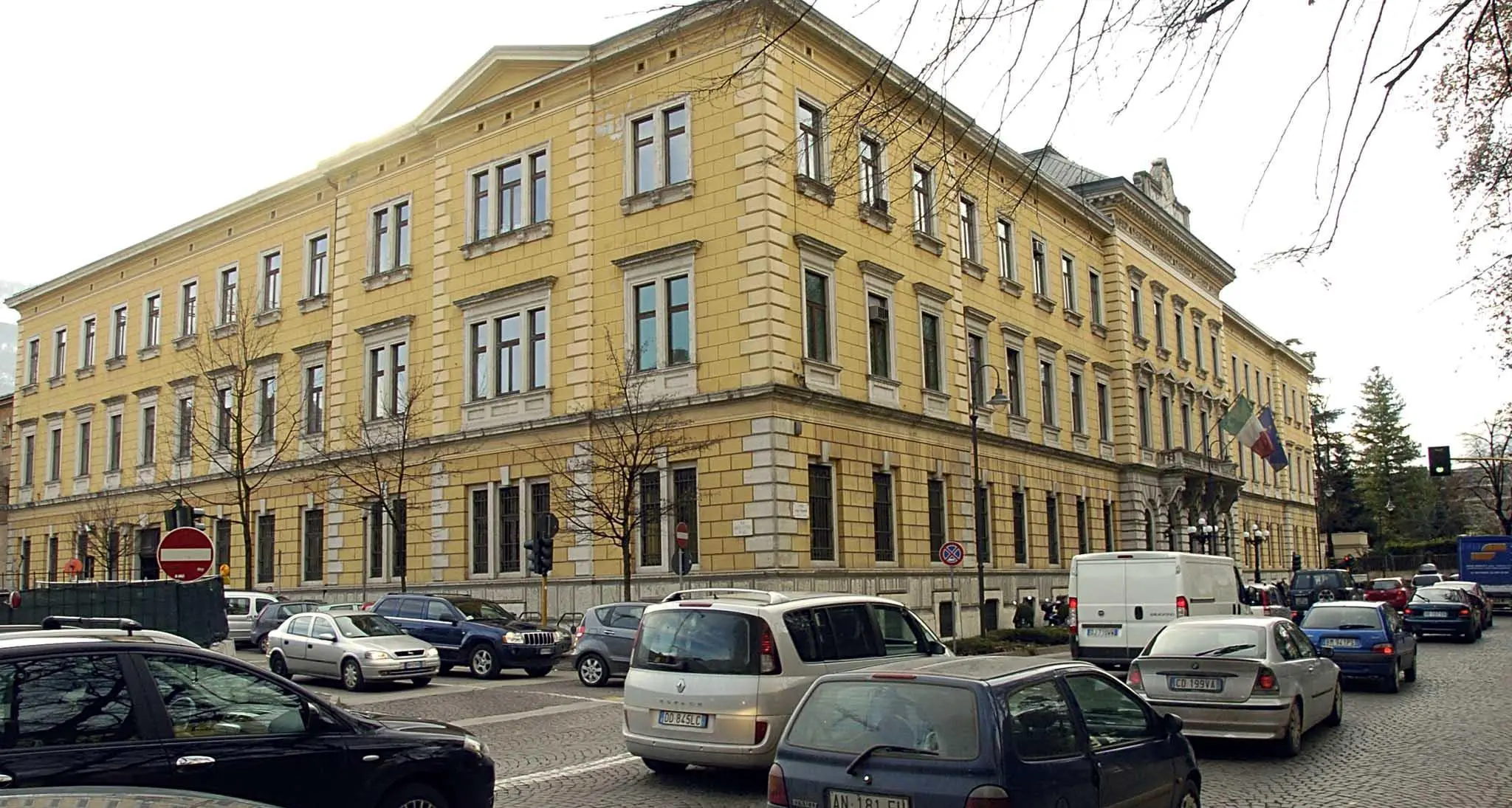 Anziana malata raggirata spariti i risparmi