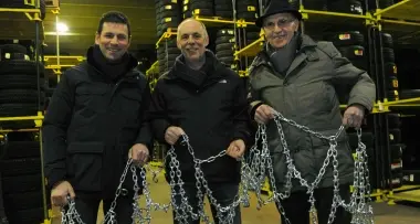 Da Lavis a Fermo per portare le catene da neve