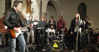 Messa rock, chiesa piena