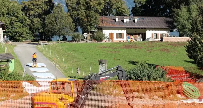 Una colata di asfalto a Malga Brigolina