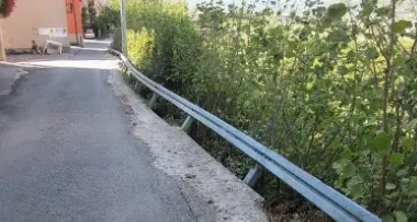 «Via Roveri la asfaltiamo noi»