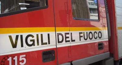 Fiamme nella casa a schiera