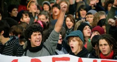 Scuola: la protesta in Trentino corre anche in rete