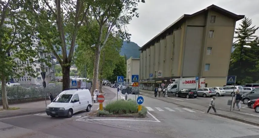 Trento, professionista picchiato per le sigarette in Bolghera