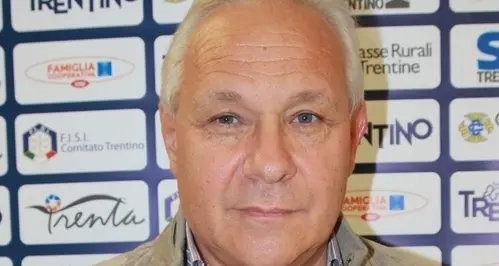Dire «è un boss» non è diffamazione