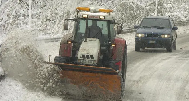 Con i primi fiocchi scatta il piano anti-neve