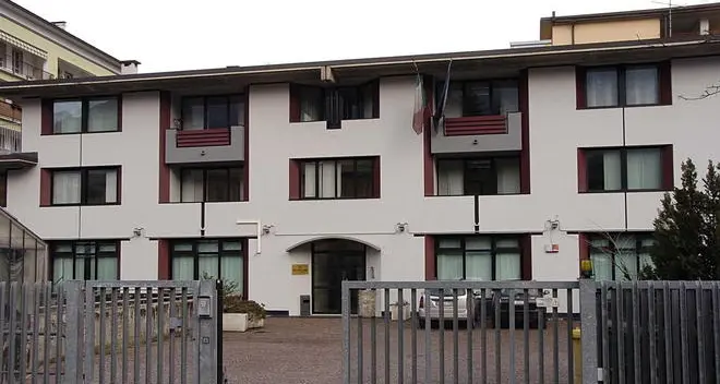 Infibulazione, padre allontanato