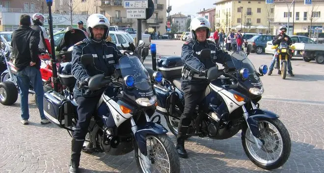 Polizia locale, a Pergine addio alle moto