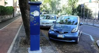 San Pio X, vandalismi contro i parcheggi blu
