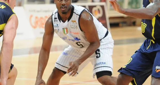 Michael “38” Umeh fenomeno dell’Aquila che tifa per Obama