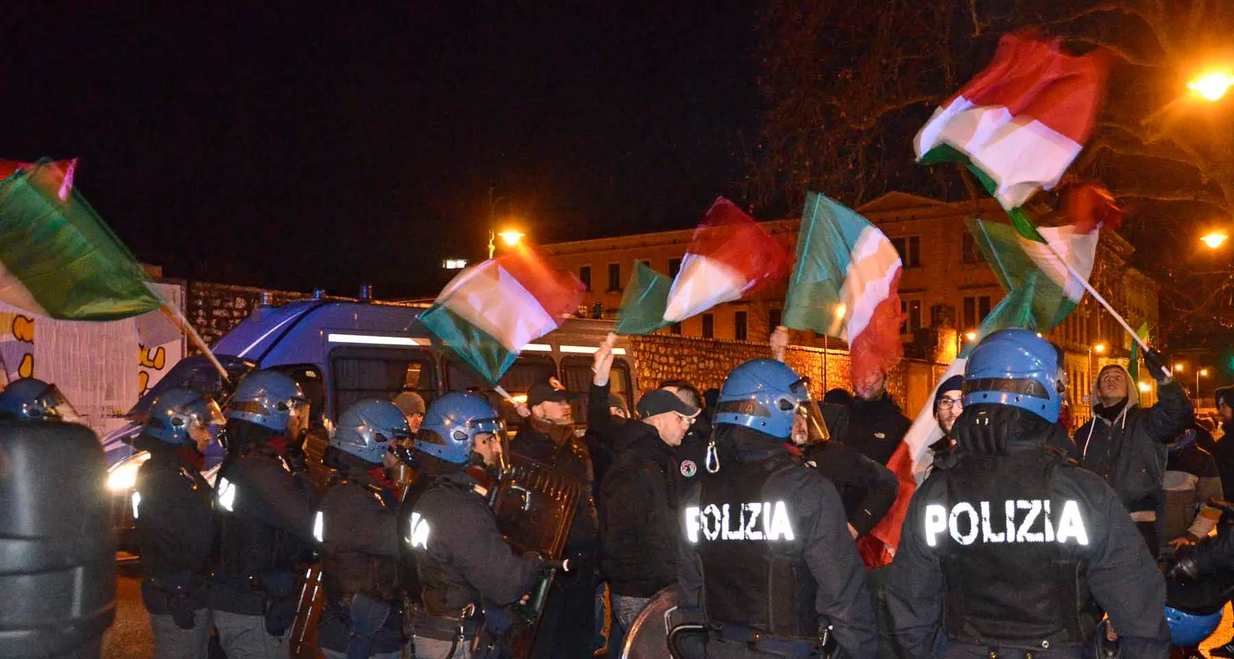 La festa di CasaPound riporta la tensione in città