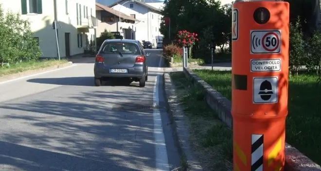 Effetto-dissuasori: auto lumaca
