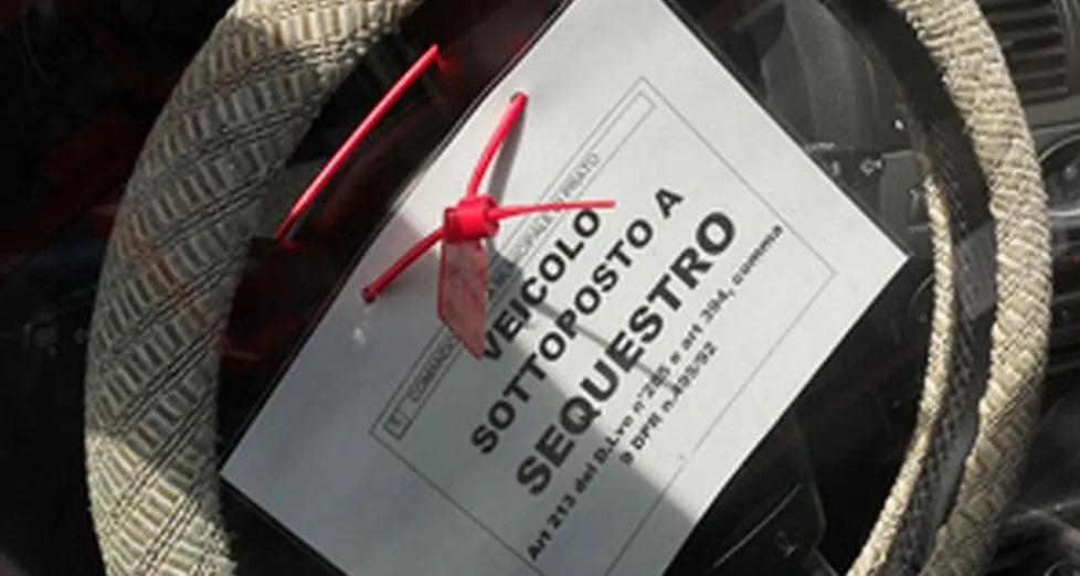 Sequestro delle auto, la scure arriva online