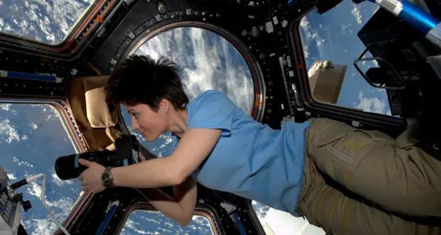 Tutti i numeri della missione e del rientro dell'astronauta italiana