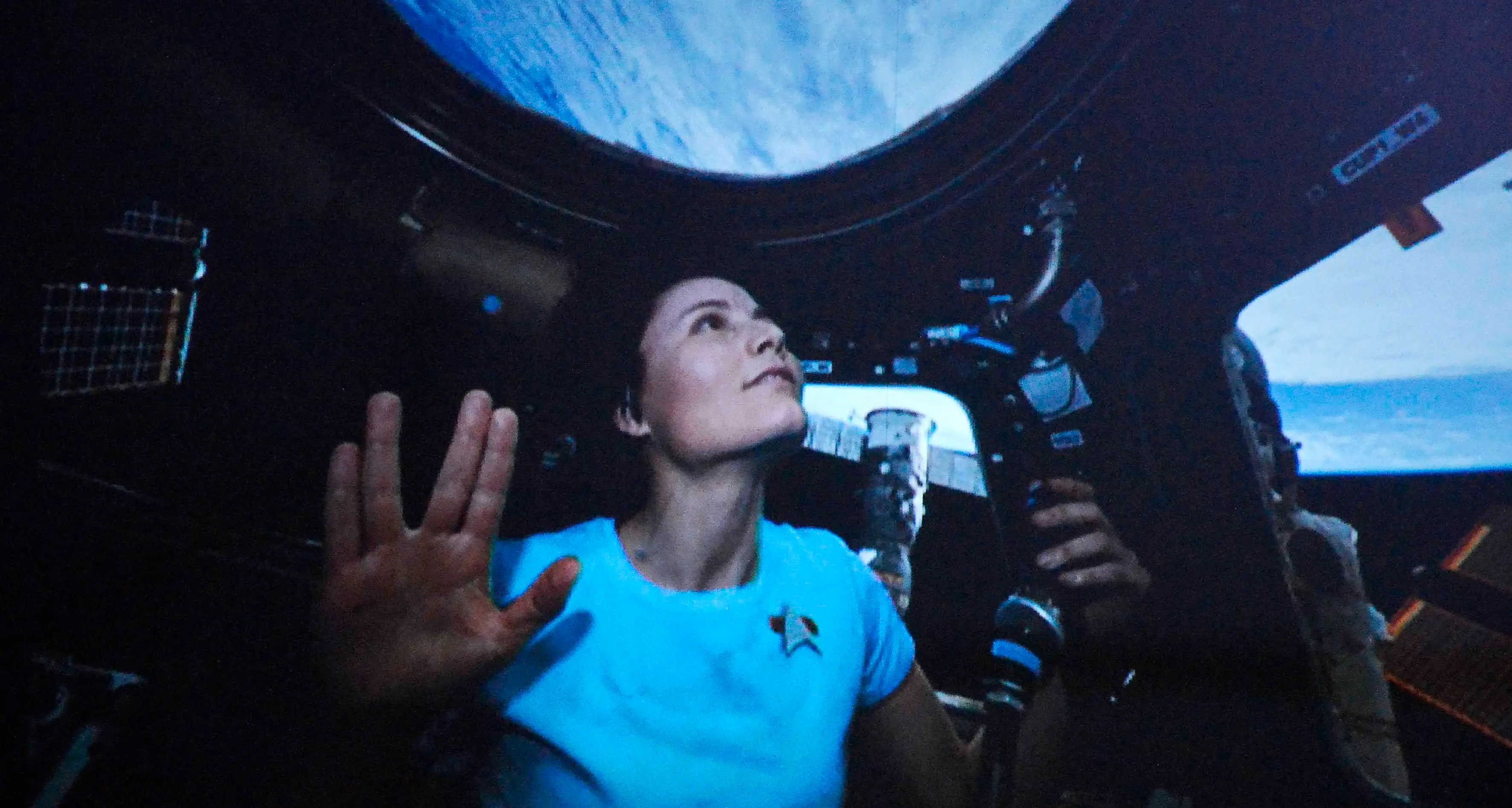 AstroSamantha, dopo il record prepara il rientro