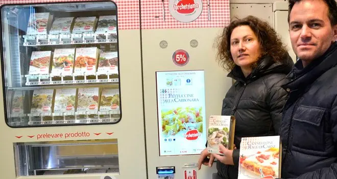 Ecco il distributore di pasti 24 ore su 24